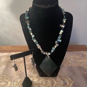Gorgeous Abalone Shell & Hematite Necklace and Earring Set